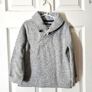 Like New OshKosh Pull-Over Sweater – Size 5, Grey